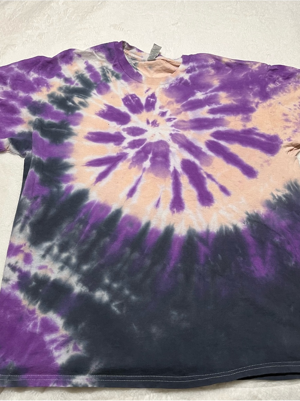 New Tie-Dye Spiral T-Shirt in Purple, Peach & Black
